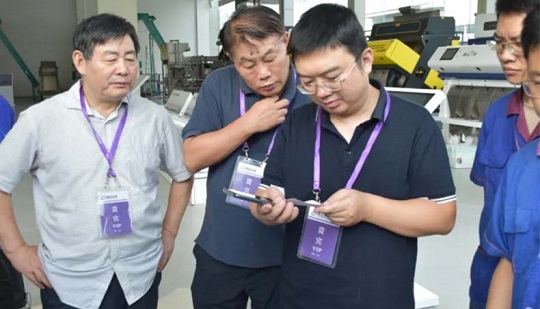 Los líderes de la Administración de Alimentos de la provincia de Hubei fueron a Jiexun para investigar los logros de la tecnología de ahorro y reducción de pérdidas de alimentos controlada por la nube.