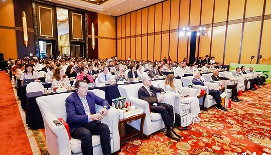 El superagente de ANYSORT se convierte en la atracción estrella de la Conferencia Internacional de Frutos Secos de China